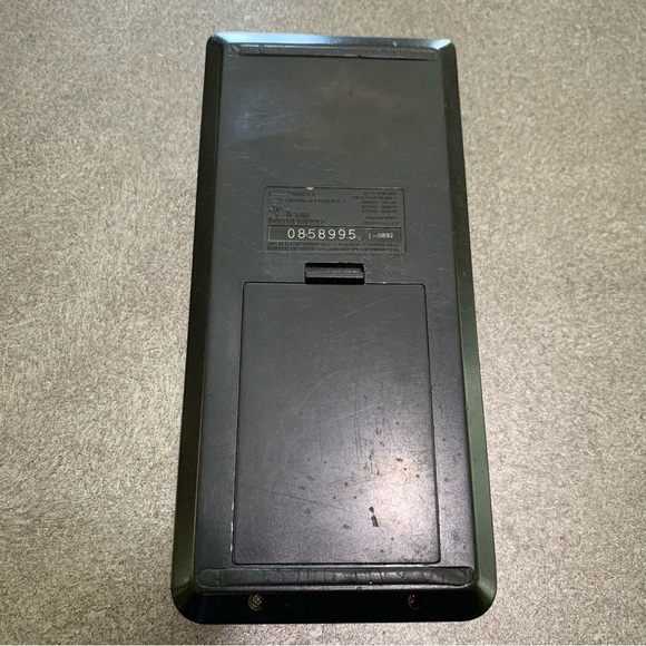 Vintage 1991 Texas Instruments TI-85 Graphing Calculator‎ Tested Works No Cover - Picture 9 of 9